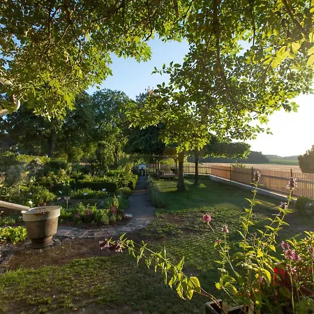 Hotel-landgasthof Kreuz מלון 3*