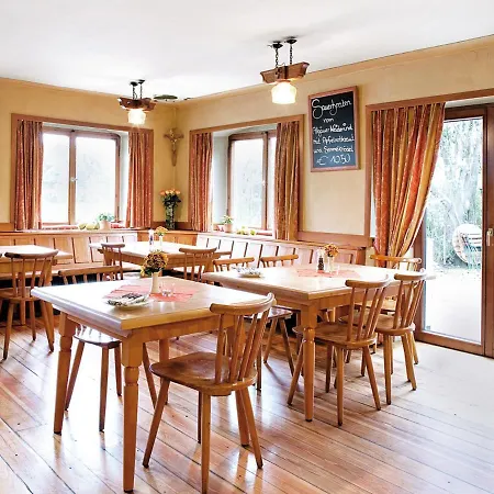 מלון Hotel-landgasthof Kreuz